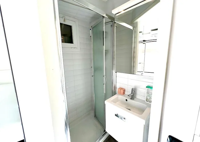 Joli 2 Pieces Apartment